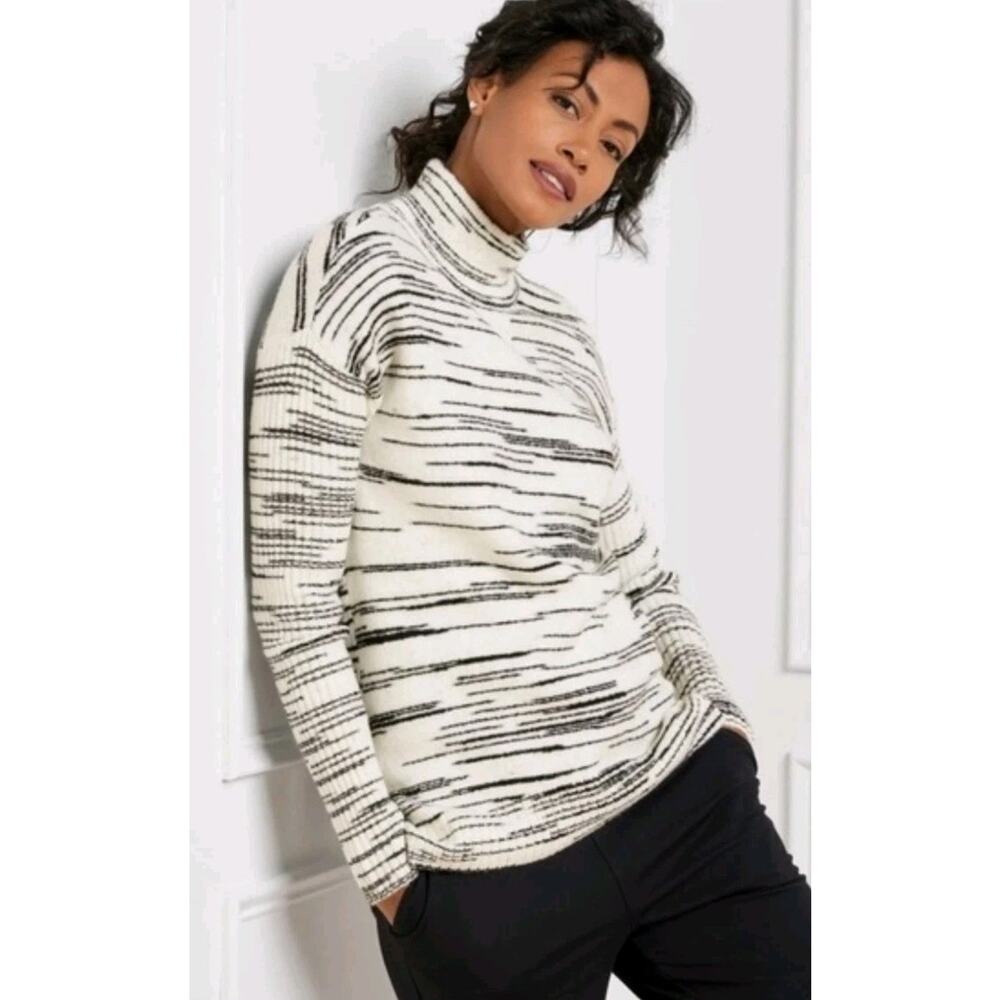 T by TALBOTS Sweater Space Dye Mock Neck Zip White/Black Sz M Wool Blend